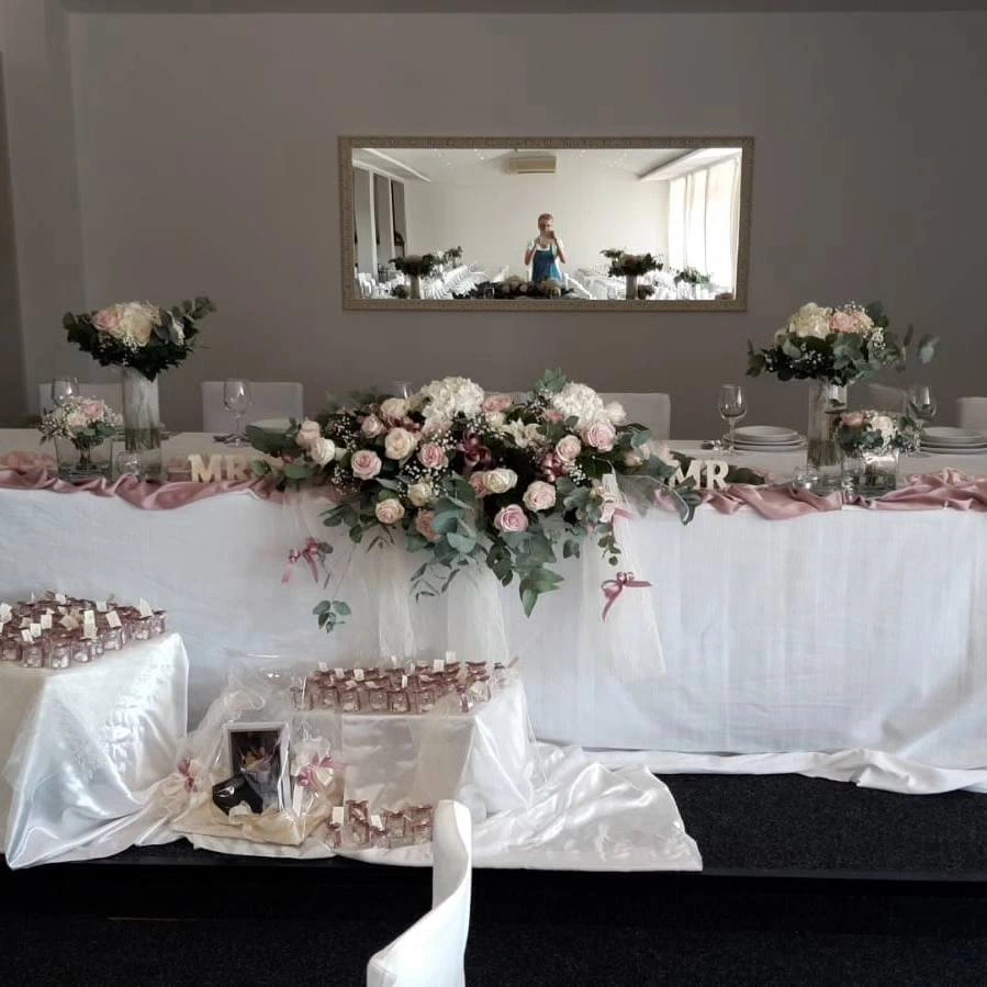     Hochzeiten - Beispiel 1